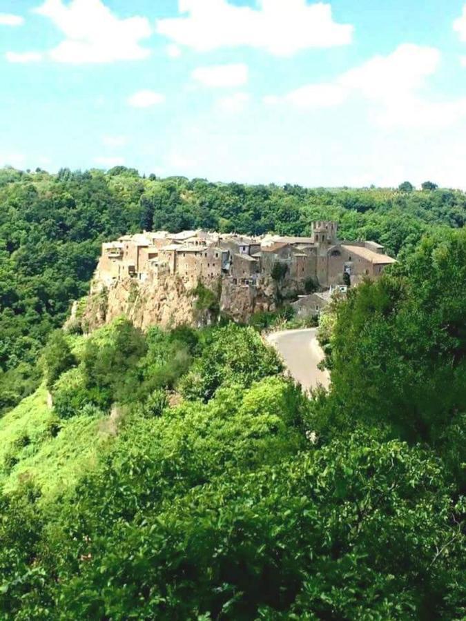 Casa Vittoria Leilighet Calcata Eksteriør bilde